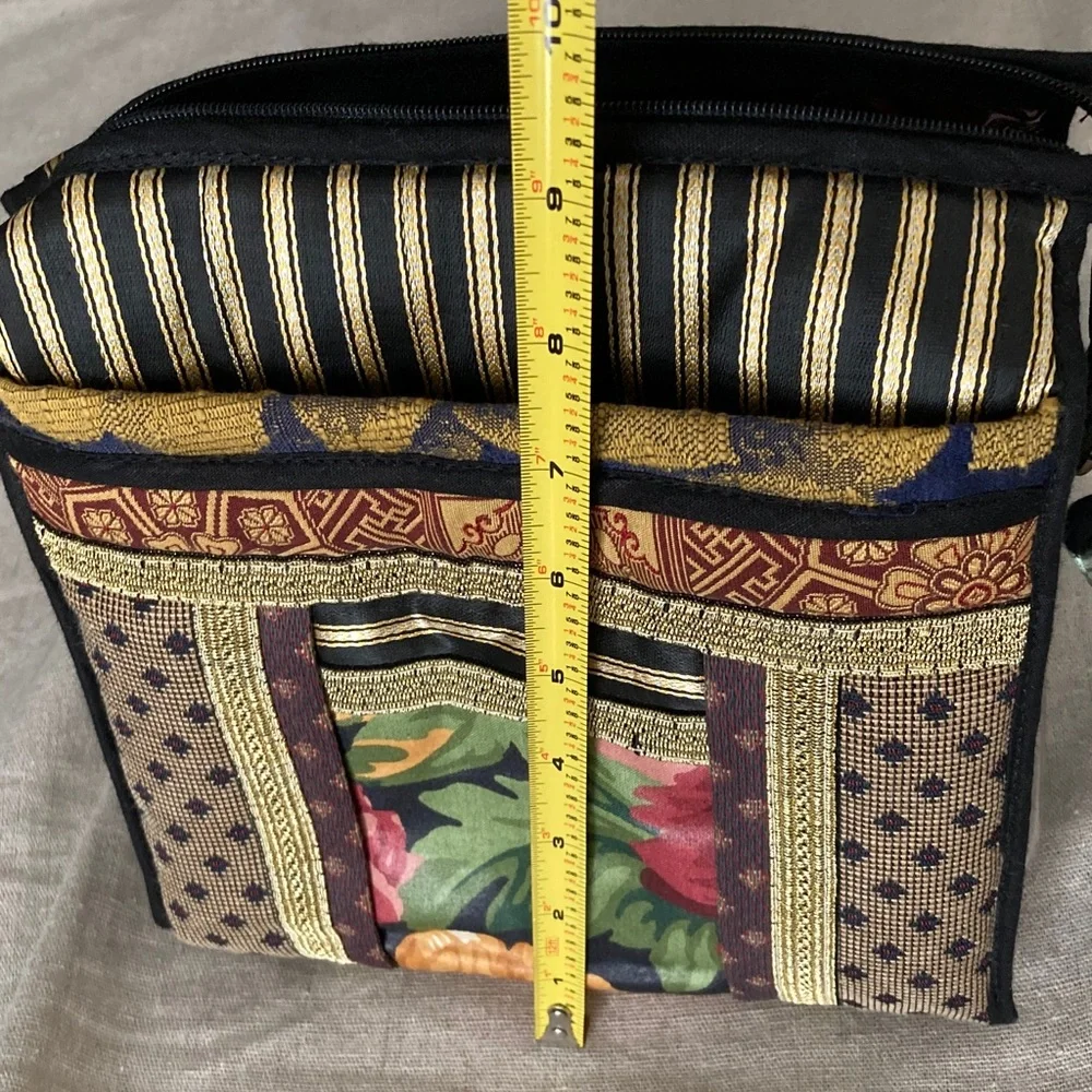NWOT Purse or make up bag (more appropriate) - Picture 7 of 10